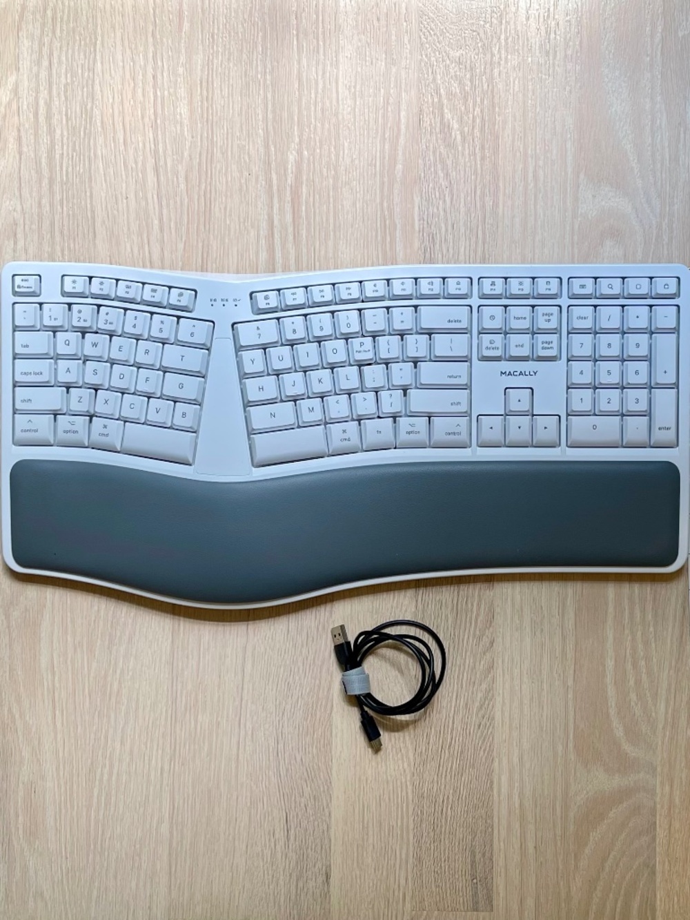 Macally Wireless Ergonomic Split Keyboard for Mac - Bluetooth- Mac, iPad